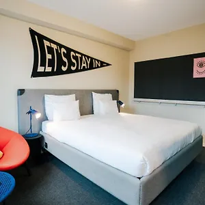 3* Szálloda The Social Hub