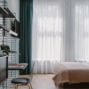 /
